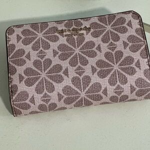 Kate Spade Signature Spade Medium Compact Bifold Wallet